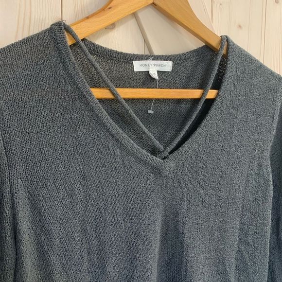 🍯 HONEY PUNCH 🍯 Charcoal Sweater - Picture 2 of 4